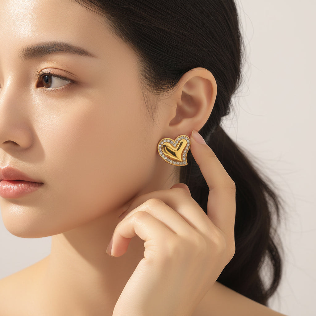 Stunning Heart Zirconia Ring