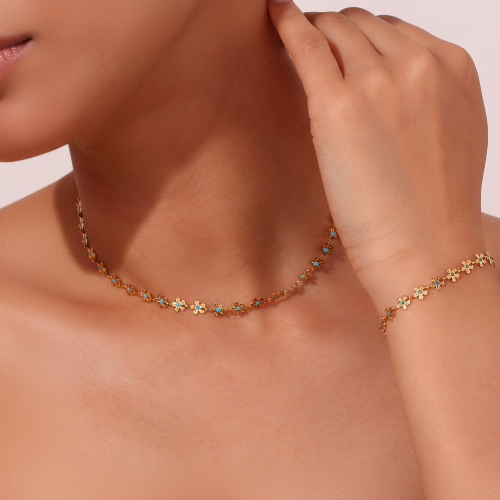 Floral Necklace Blue Accentes