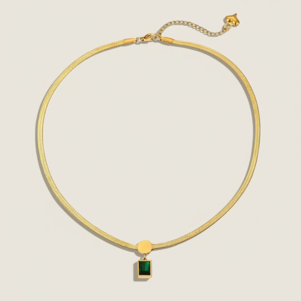 lutche-minimalist-necklace-emerald-green