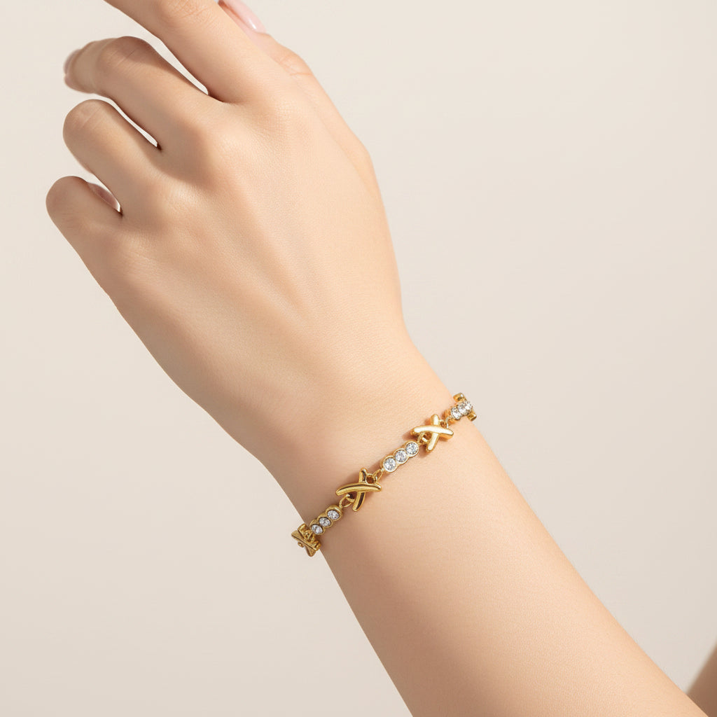 lutche_minimal_set_necklace_bracelet_luna_cross_czgd-2