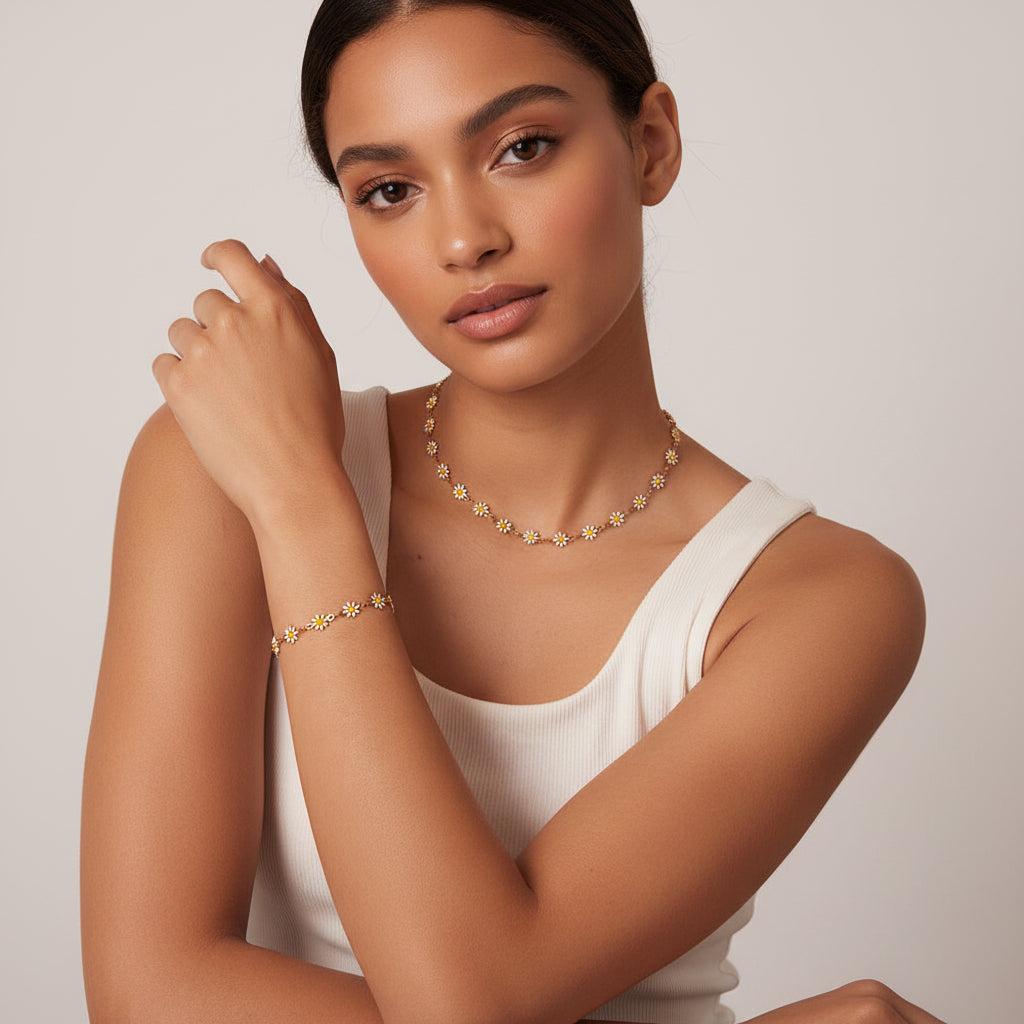 Gold Daisy Flower Necklace