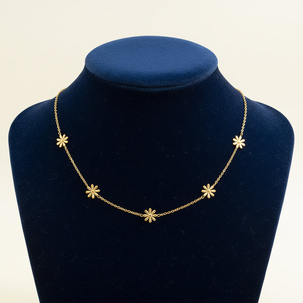 Daisy Charm Floral Chain Necklace