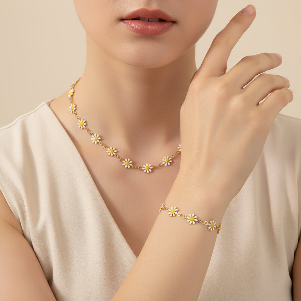 Gold Daisy Flower Necklace