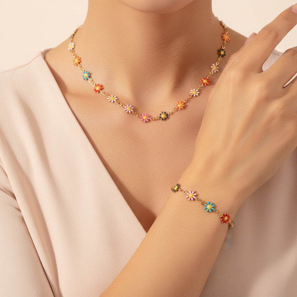 Gold Daisy Flower Necklace