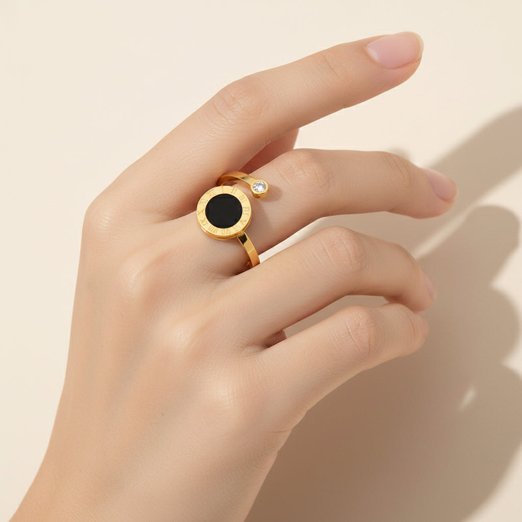 Roman Circle Onyx Ring