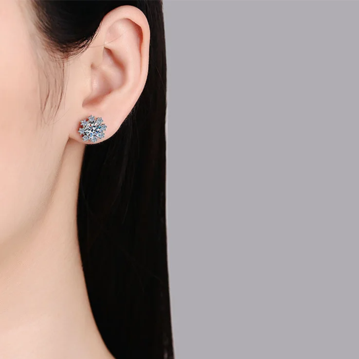 925 Sterling Silver Snowflake Moissanite Stud Earrings