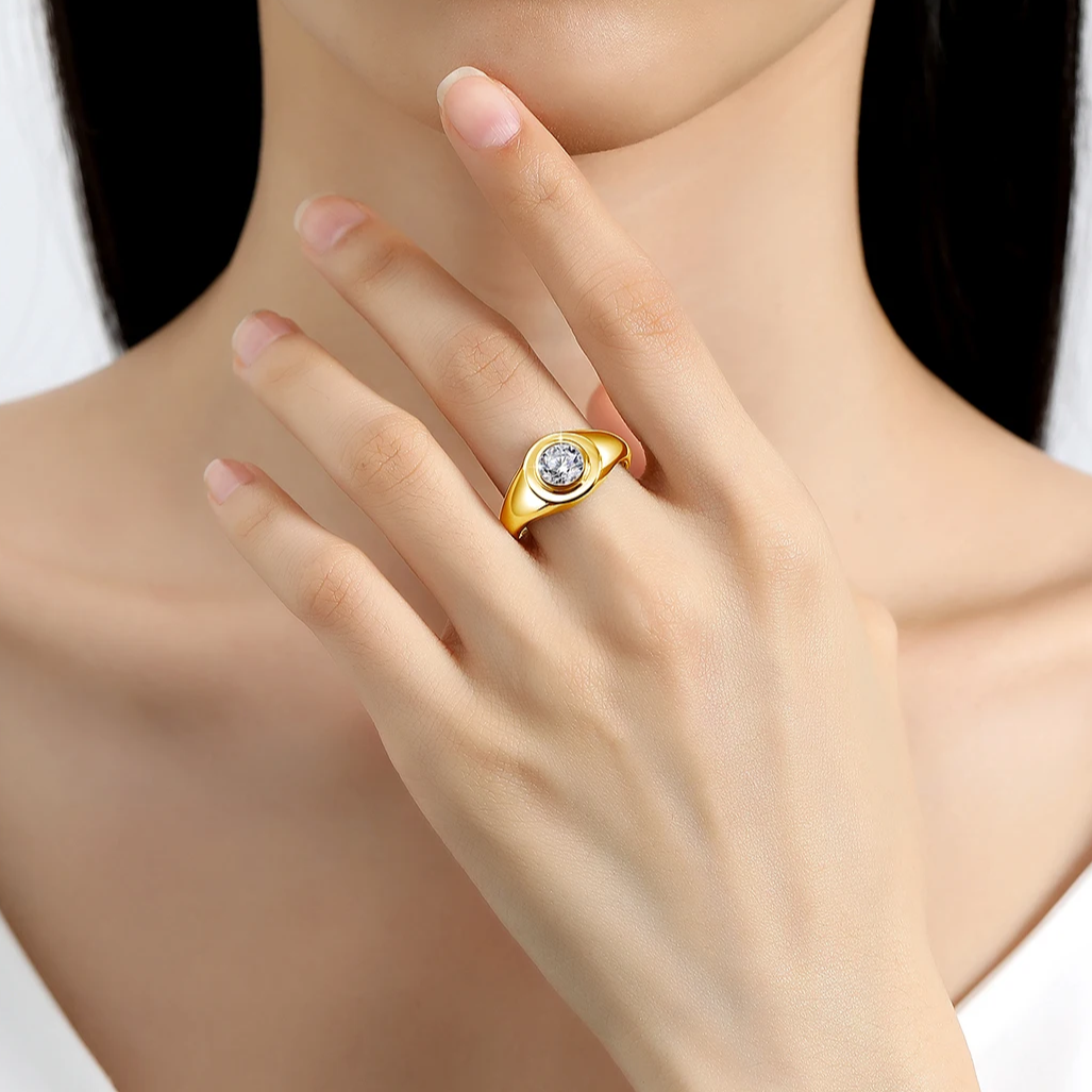 Moissanite Round Cut Ring