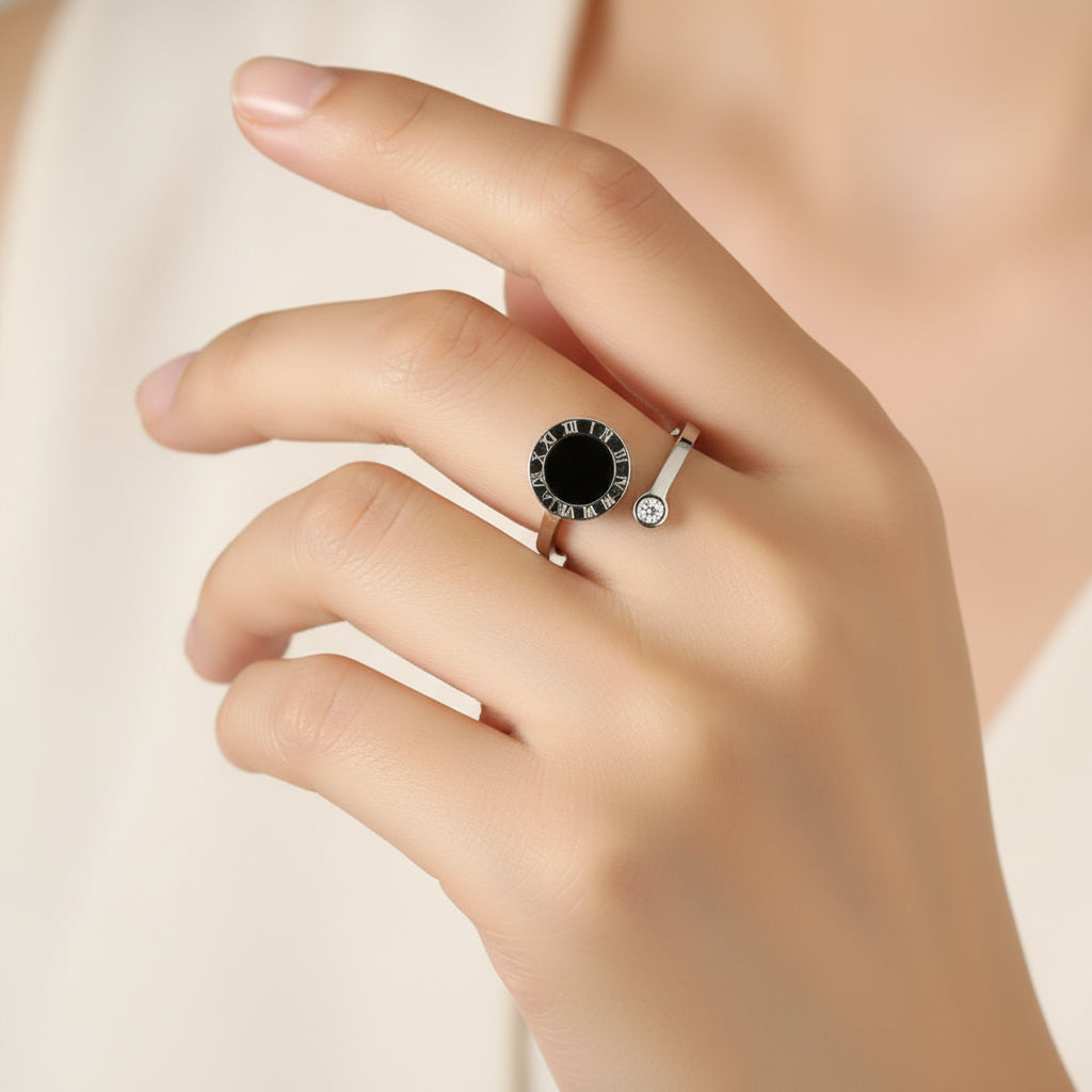 Roman Circle Onyx Ring