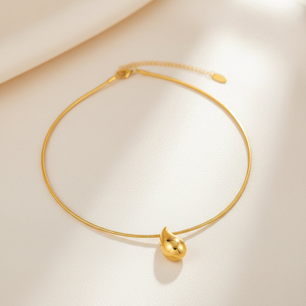 Minimalist Gold Drop Pendant Necklace