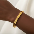 Crystal Clover Bangle