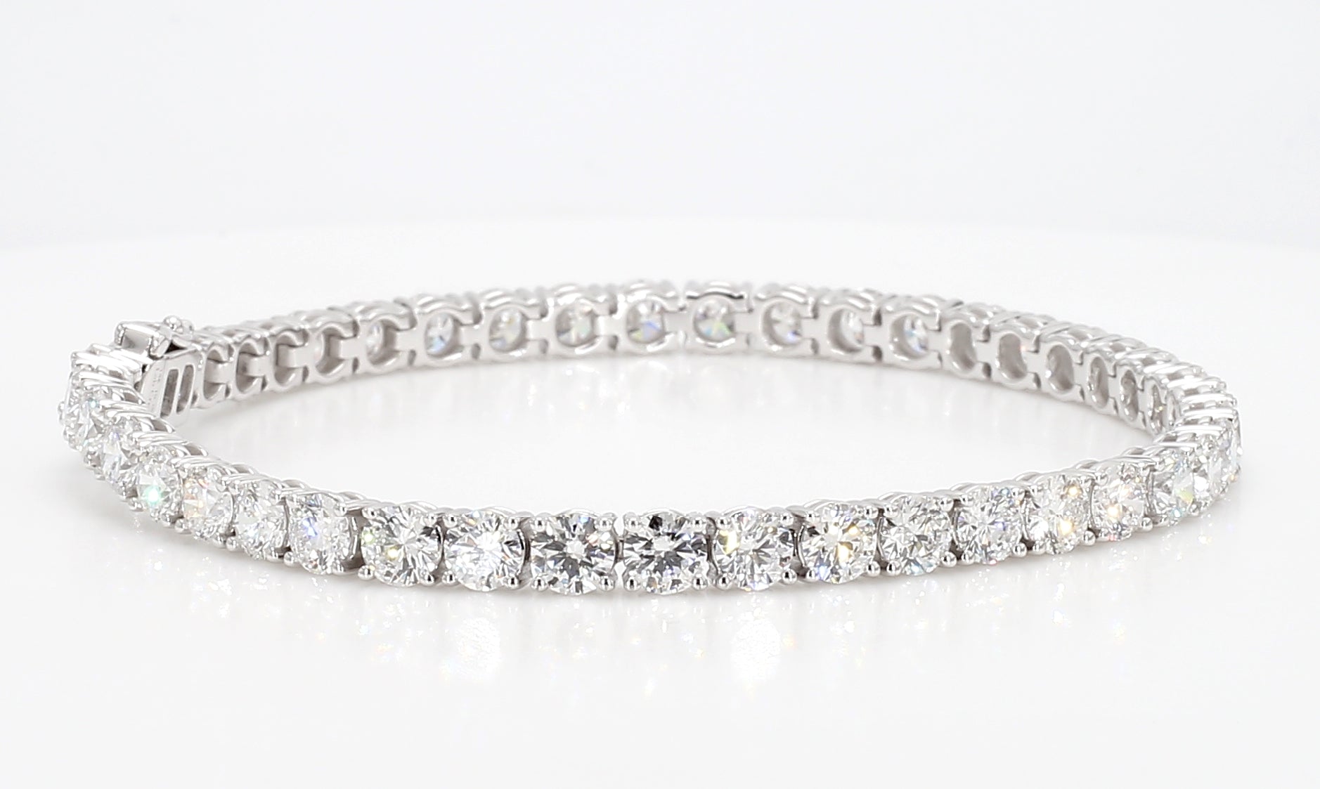 10.12 cttw 14k White Gold Round Classic Tennis Bracelet