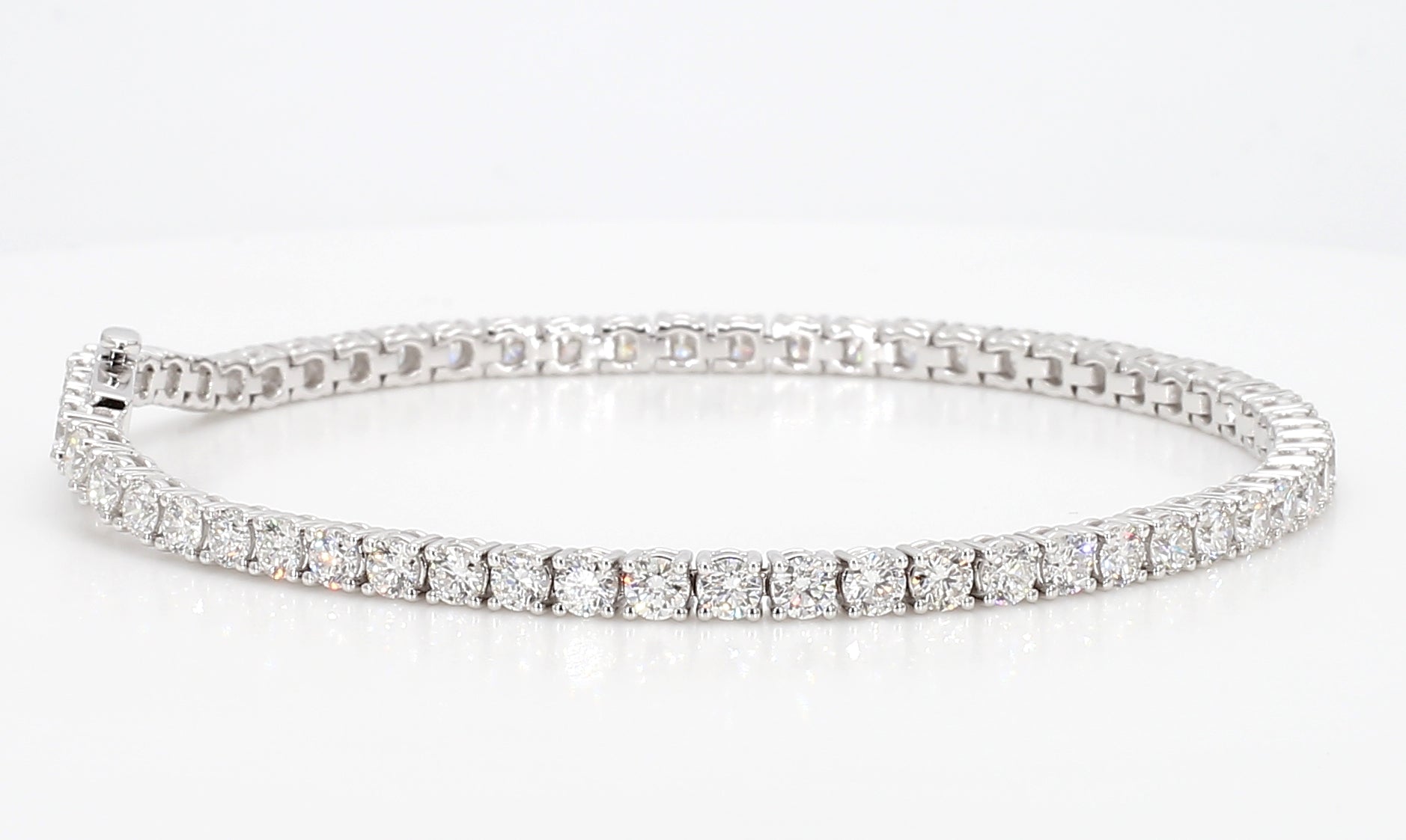 5.07 cttw 14k White Gold Round Classic Tennis Bracelet