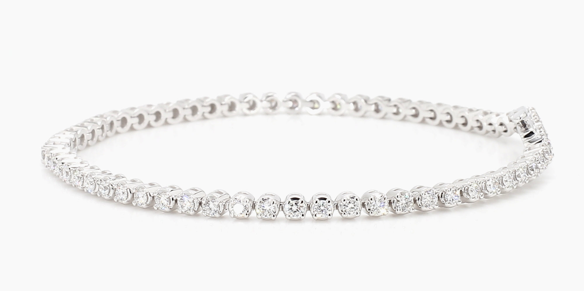 2.05 cttw 14k White Gold Round Luxe Tennis Bracelet
