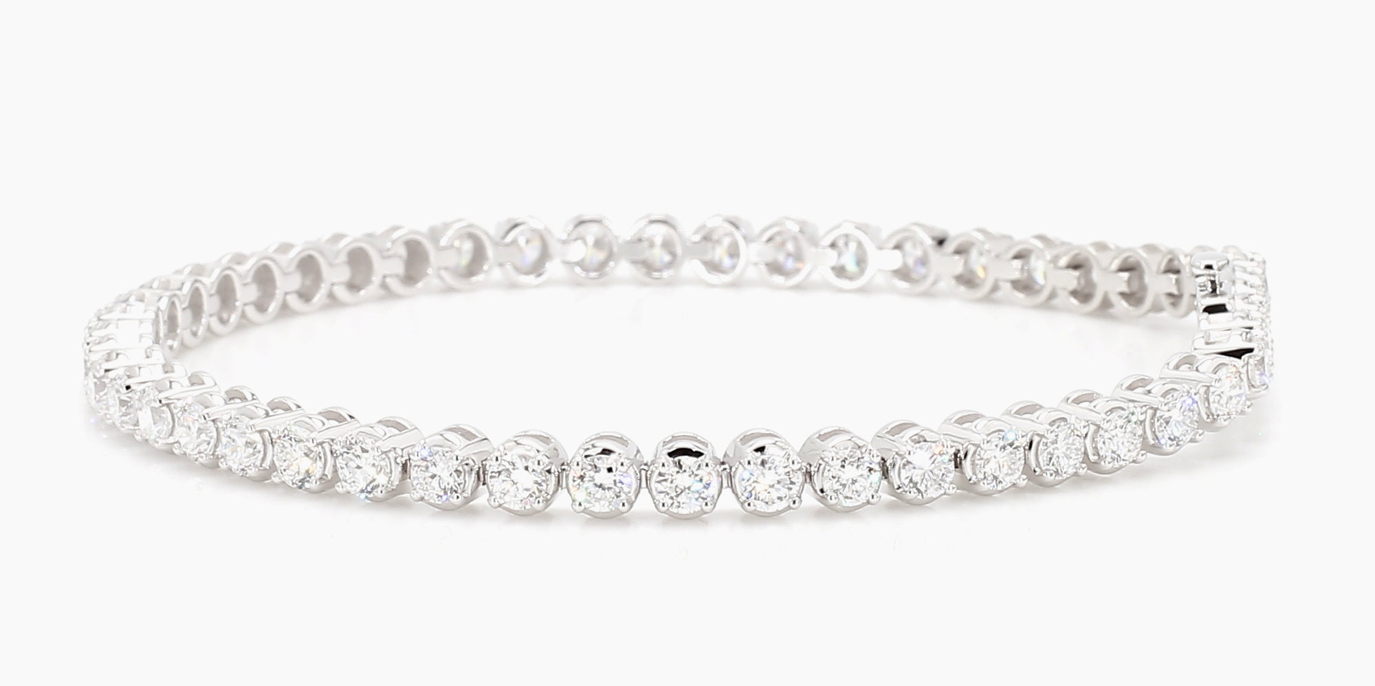 5.05 cttw 14k White Gold Round Luxe Tennis Bracelet