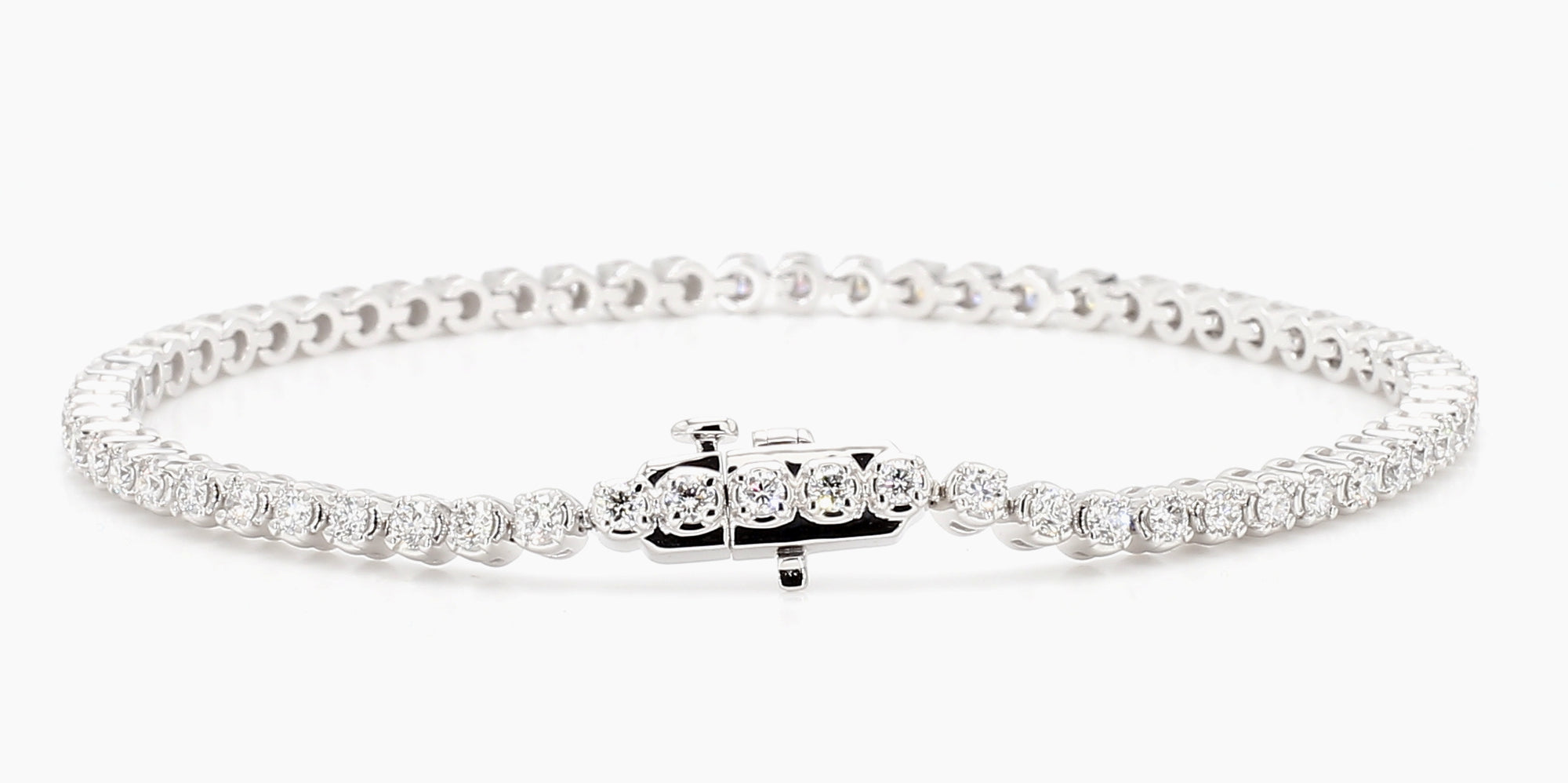 2.05 cttw 14k White Gold Round Luxe Tennis Bracelet