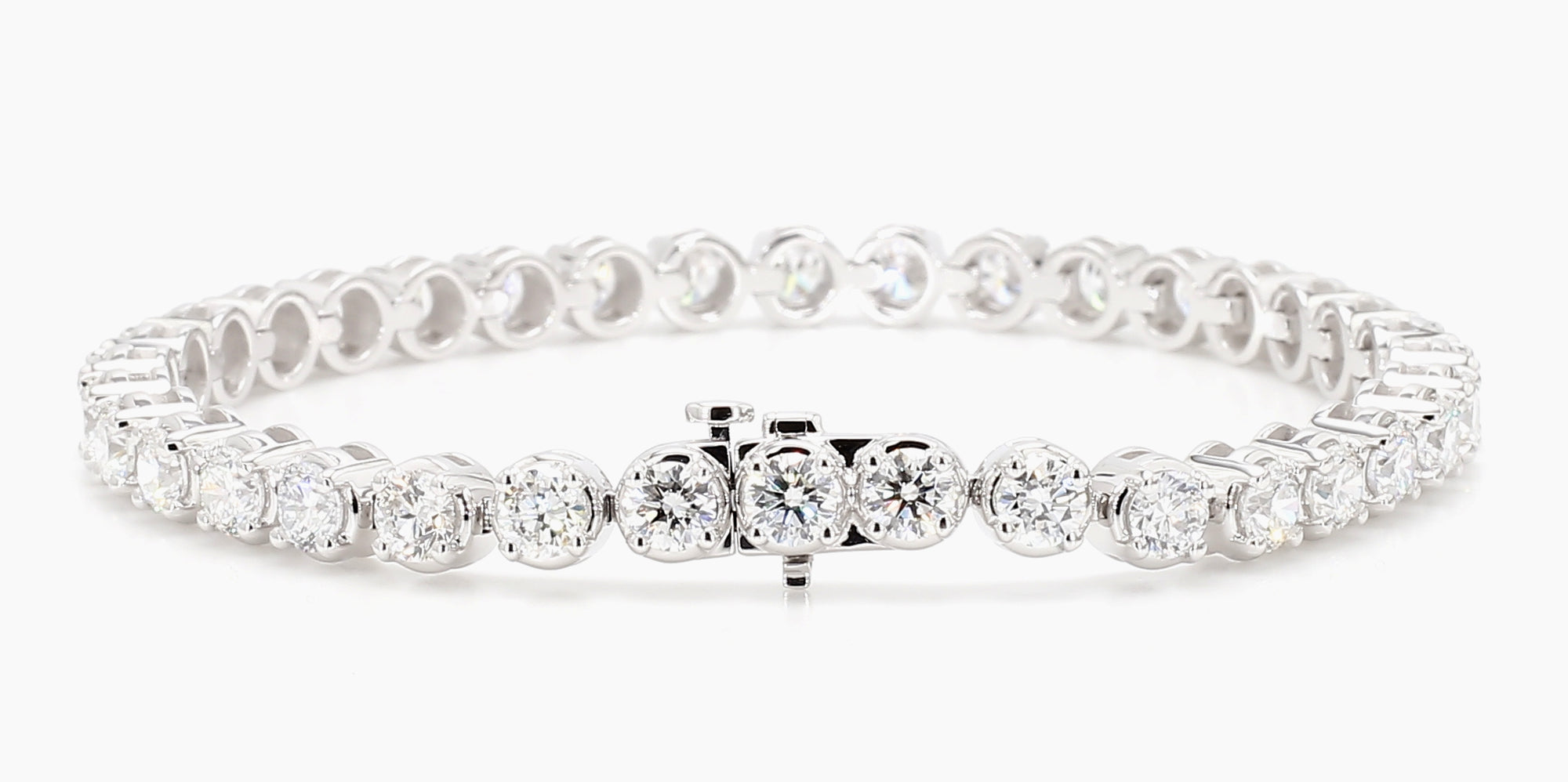 8.05 cttw 14k White Gold Round Luxe Tennis Bracelet
