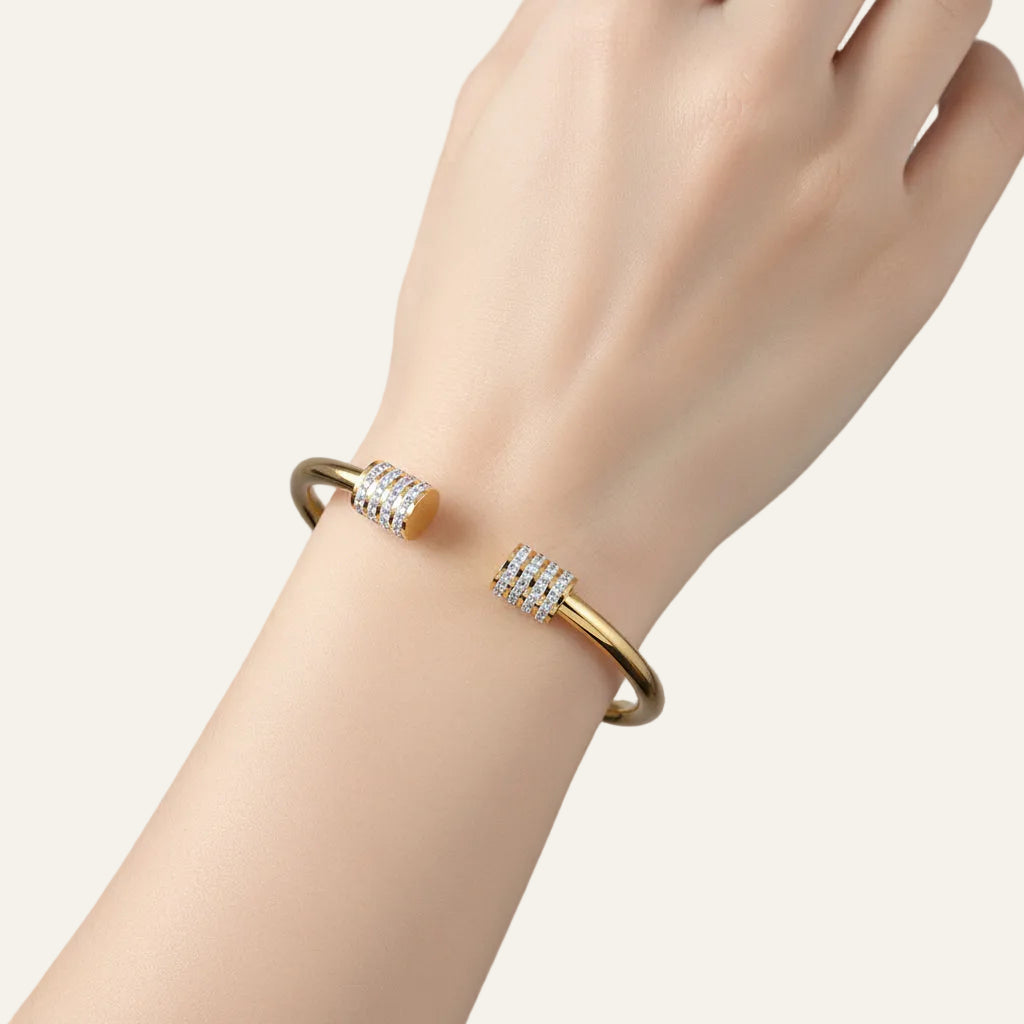 lutche-minimalist-bangle-open-1