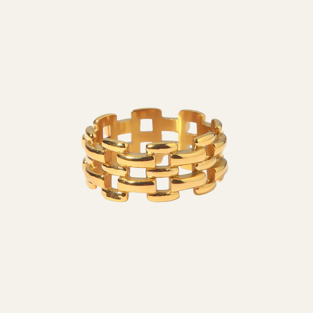 lutche-minimalist-ring-chain-design