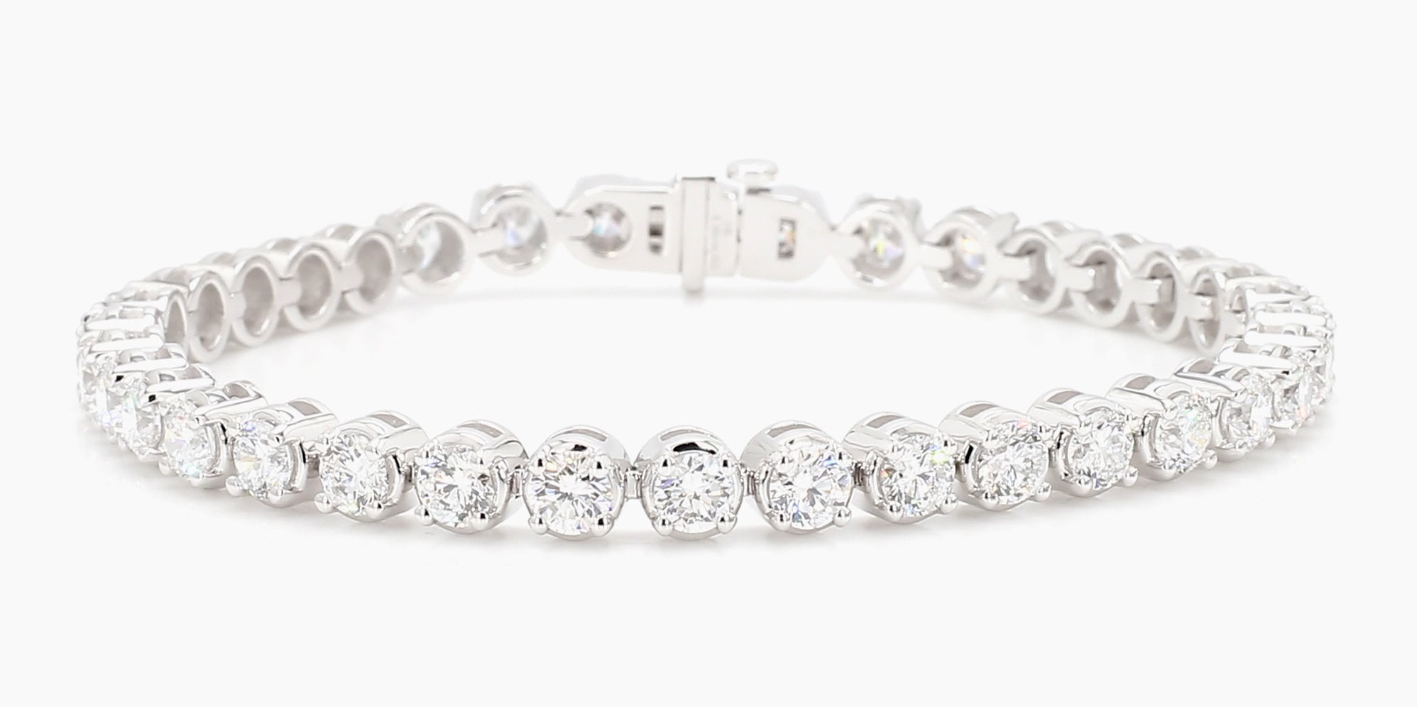 8.05 cttw 14k White Gold Round Luxe Tennis Bracelet