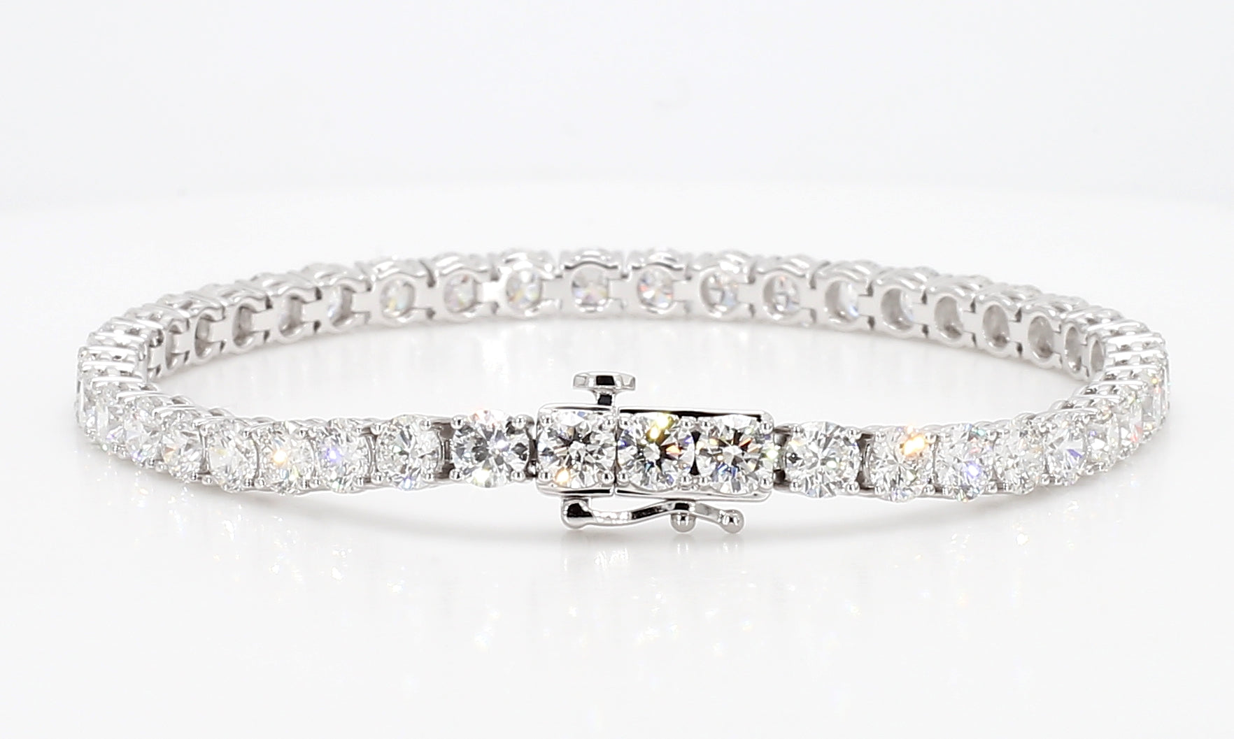 8.80 cttw 14k White Gold Round Classic Tennis Bracelet