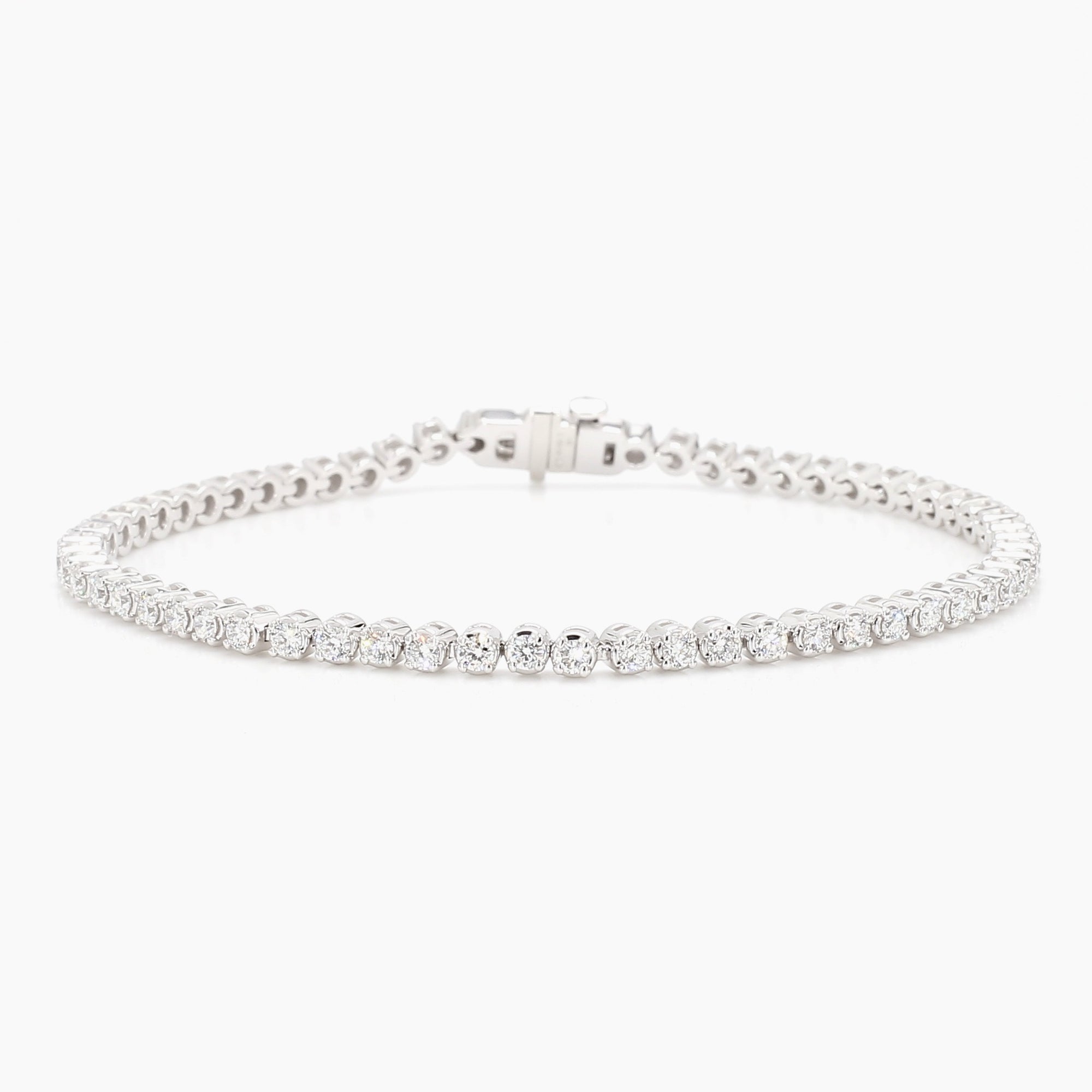 2.05 cttw 14k White Gold Round Luxe Tennis Bracelet